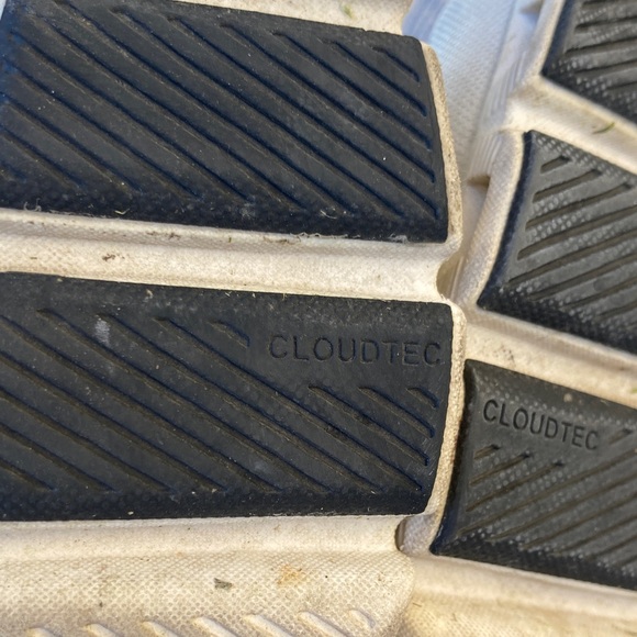 Men’s On Clouds Running Black and White Athletic Shoes size 14 - Picture 9 of 12